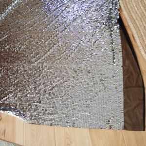 Table cloth, runner, shawl